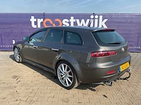 2010 - alfa romeo - 2010 - 159 sportwagon - 1.9 jtd - personenauto - afbeelding 9 van  15