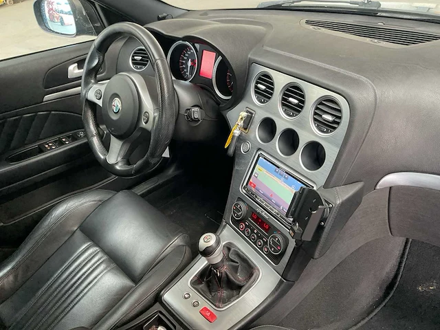 2010 - alfa romeo - 2010 - 159 sportwagon - 1.9 jtd - personenauto - afbeelding 13 van  15