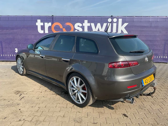 2010 - alfa romeo - 2010 - 159 sportwagon - 1.9 jtd - personenauto - afbeelding 9 van  15