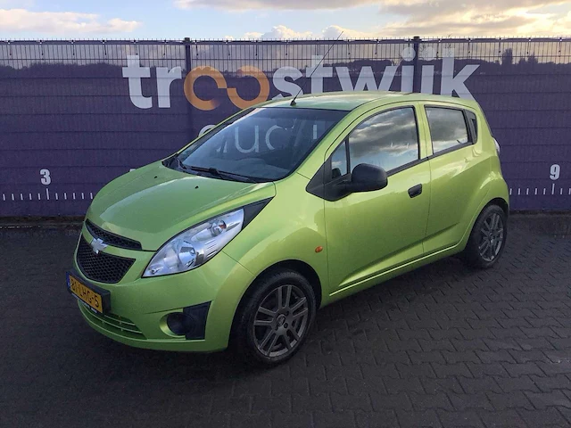 2010 - chevrolet - spark - 1.0 16v ls - personenauto - afbeelding 1 van  12