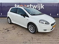2010 - fiat - grande punto - 1.4 nerobianco - personenauto - afbeelding 9 van  16