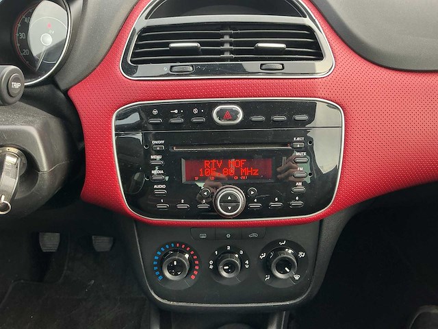 2010 - fiat - punto evo - 1.4 racing - personenauto - afbeelding 10 van  11