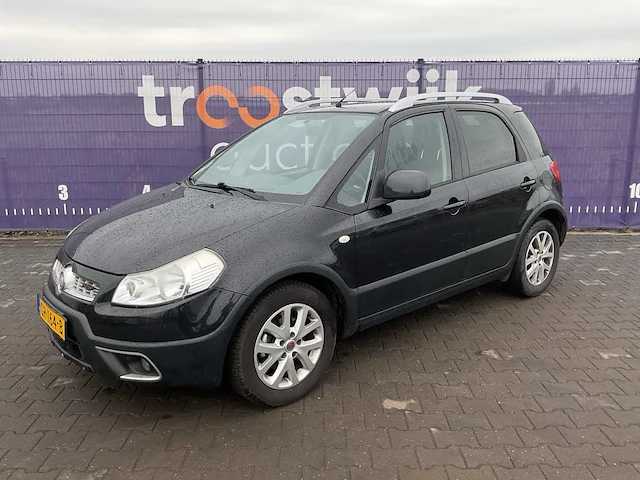 2010 - fiat - sedici 1.9 jtd - personenauto - afbeelding 1 van  10