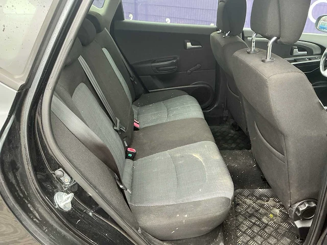 2010 - kia - cee'd - 1.4 cvvt seven - personenauto - afbeelding 11 van  14