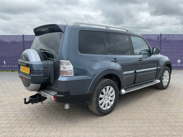 2010 - mitsubishi - pajero - 3.2 di-d instyle sw - bedrijfswagen - afbeelding 13 van  19