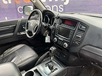 2010 - mitsubishi - pajero - 3.2 di-d instyle sw - bedrijfswagen - afbeelding 16 van  19