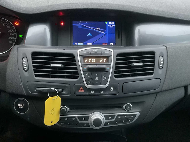 2010 - renault - laguna estate - 1.5 dci dynamique - personenauto - afbeelding 2 van  15