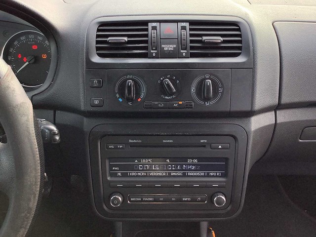 2010 - skoda - fabia combi - 1.2 tdi greenline - personenauto - afbeelding 10 van  12