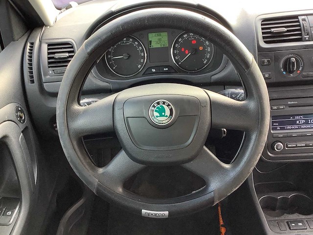 2010 - skoda - fabia combi - 1.2 tdi greenline - personenauto - afbeelding 11 van  12