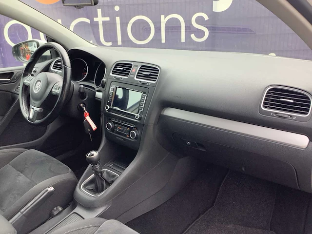 2010 - volkswagen - golf - 1.2 tsi highl. bluem - personenauto - afbeelding 11 van  13