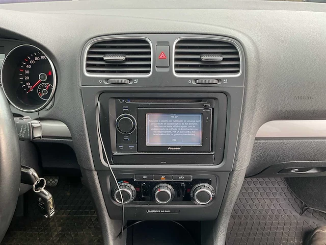 2010 - volkswagen - golf - 1.2 tsi tourii bluem - personenauto - afbeelding 18 van  19