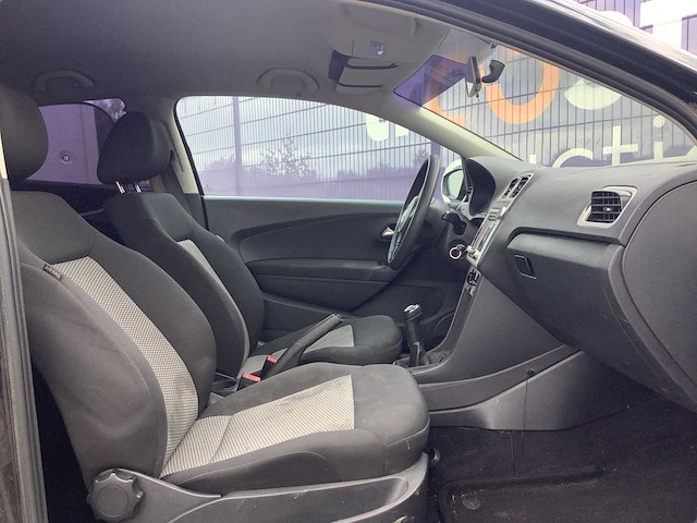 2010 - volkswagen - polo - 1.2 easyline - personenauto - afbeelding 9 van  13