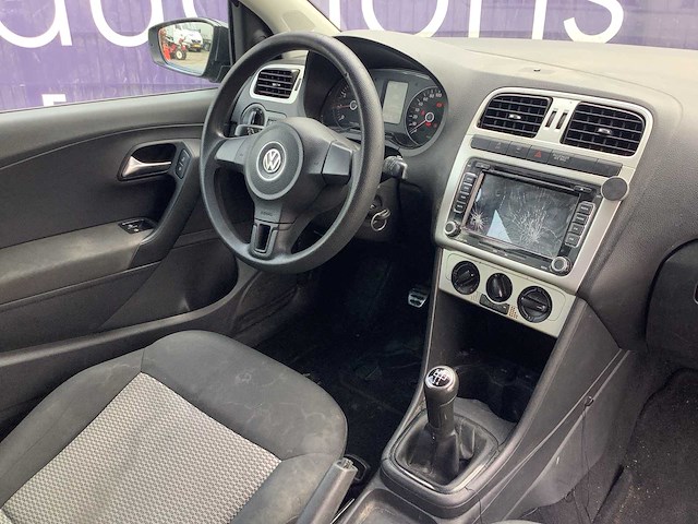 2010 - volkswagen - polo - 1.2 easyline - personenauto - afbeelding 11 van  13
