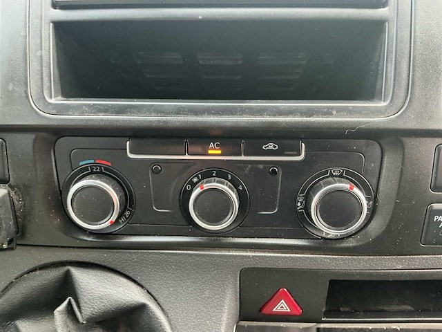 2010 - volkswagen - transporter - 2.0 tdi l2h1 com. dc - bedrijfswagen - afbeelding 11 van  14