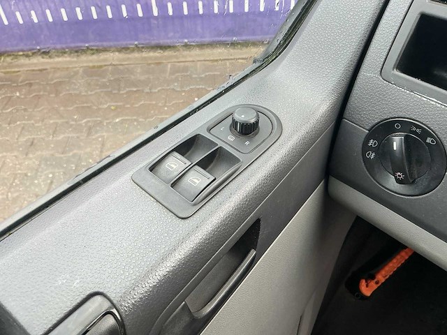 2010 - volkswagen - transporter - 2.0 tdi l2h1 com. dc - bedrijfswagen - afbeelding 12 van  14