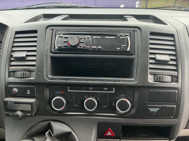 2010 - volkswagen - transporter - 2.0 tdi l2h1 com. dc - bedrijfswagen - afbeelding 9 van  14