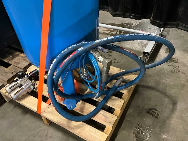 2010 abac b4900 zuigercompressor met buffertank - afbeelding 3 van  13