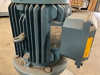 2010 abb / sew-eurodrive - 2010 - elektromotor met vertragingskast - afbeelding 4 van  15