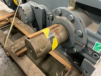 2010 abb / sew-eurodrive - 2010 - elektromotor met vertragingskast - afbeelding 6 van  15