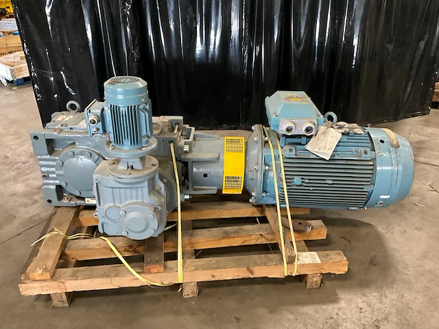 2010 abb / sew-eurodrive - 2010 - elektromotor met vertragingskast - afbeelding 8 van  15