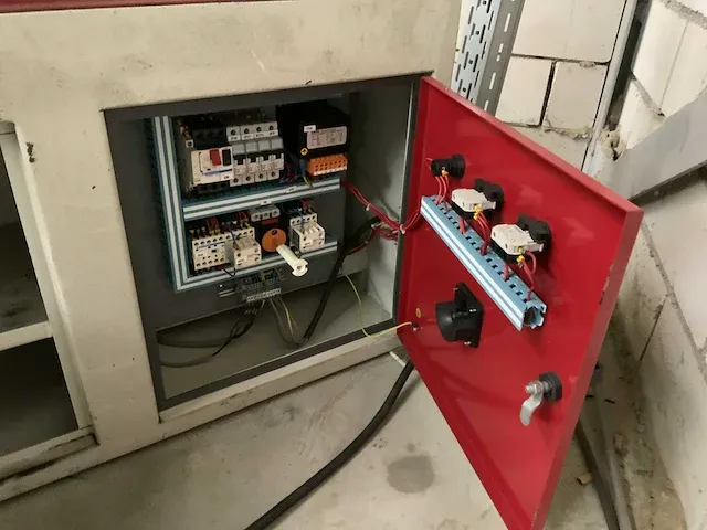 2010 akayapak akm-250 akbend voormachine - afbeelding 3 van  11