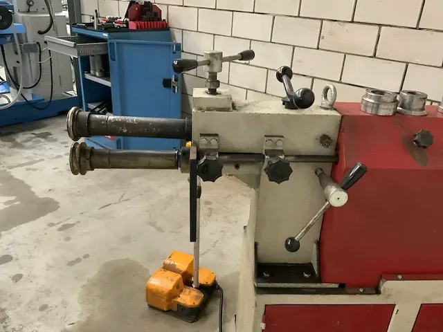 2010 akayapak akm-250 akbend voormachine - afbeelding 9 van  11