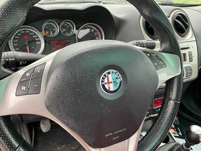 2010 alfa romeo mito 1.4 personenauto - afbeelding 17 van  32