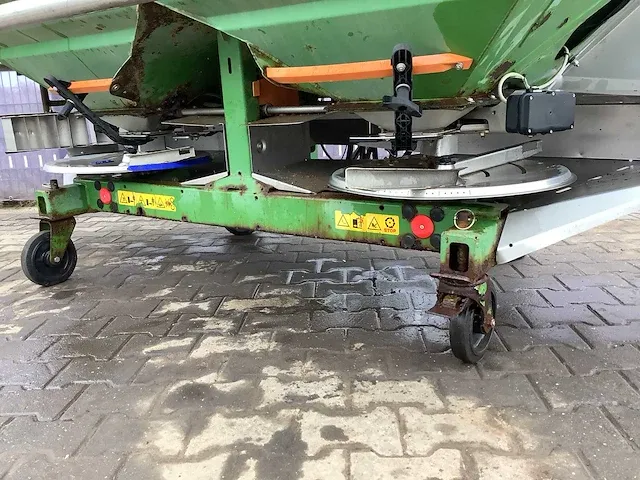 2010 amazone profis hydro kunstmeststrooier - afbeelding 9 van  11
