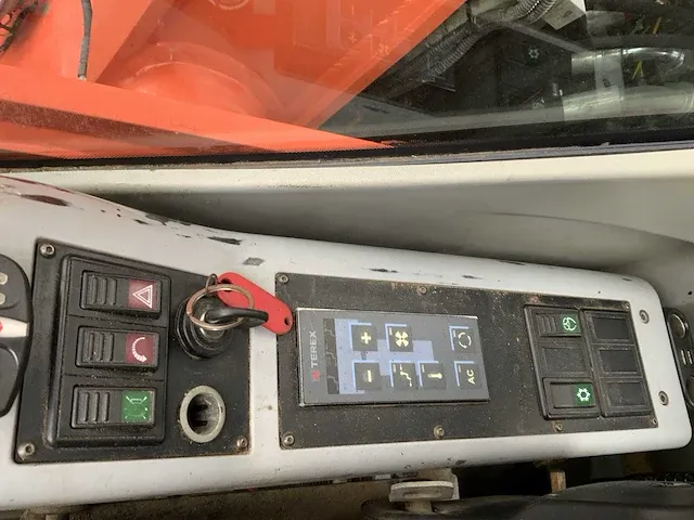 2010 atlas 150w banden graafmachine - afbeelding 18 van  41