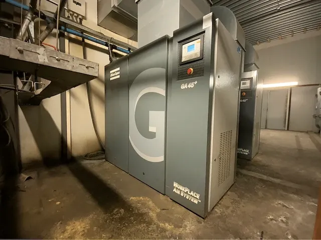 2010 atlas copco ga45p workplace air system schroefcompressor - afbeelding 1 van  9