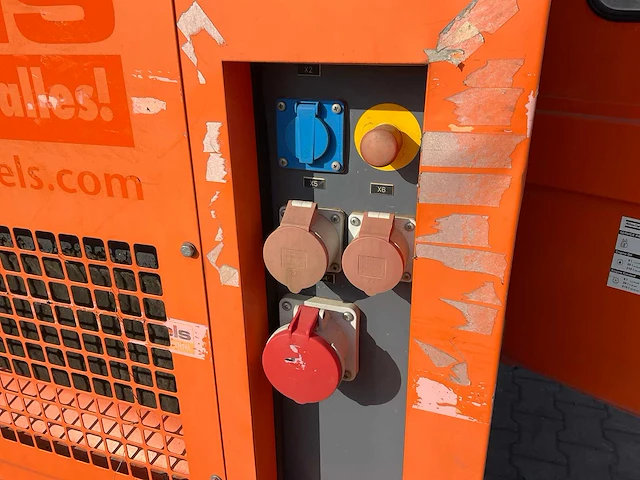 2010 atlas copco qas 60 stroom aggregaat - afbeelding 14 van  17