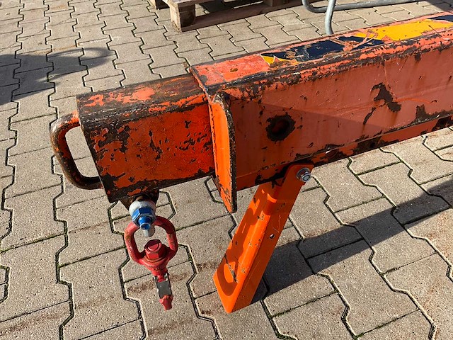 2010 bauer kth s heftruck hijsjib / hijsarm - afbeelding 9 van  10