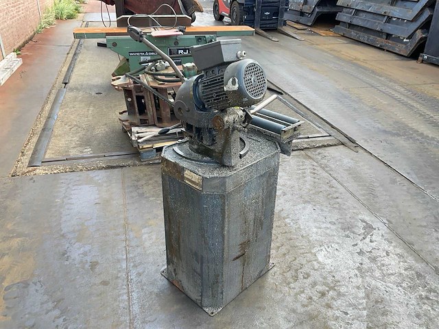 2010 bewo 250lt afkortcirkelzaagmachine - afbeelding 3 van  7