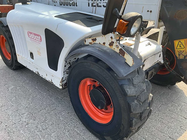 2010 bobcat t2250 verreiker - afbeelding 19 van  30