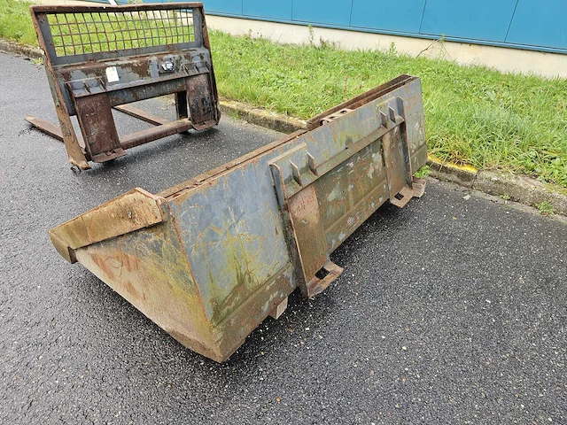 2010 bobcat t650 schranklader - afbeelding 18 van  32