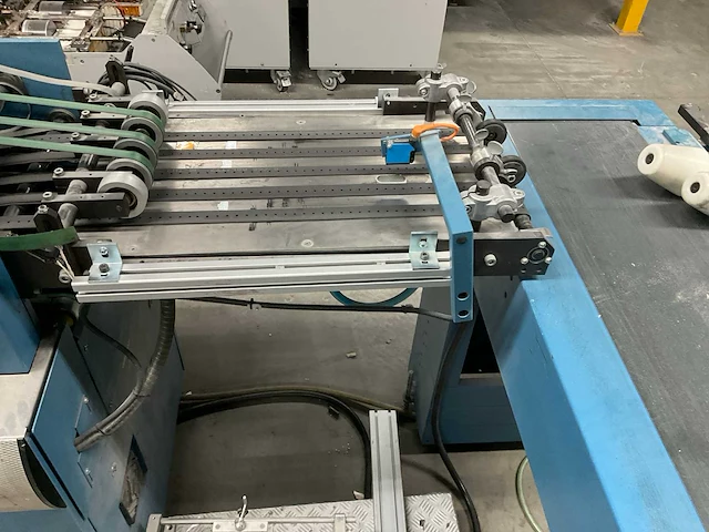 2010 buhrs 1000 folie verpakkingsmachine - afbeelding 21 van  57