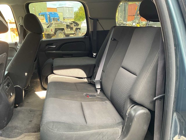 2010 chevrolet suburban suv personenauto - afbeelding 8 van  15