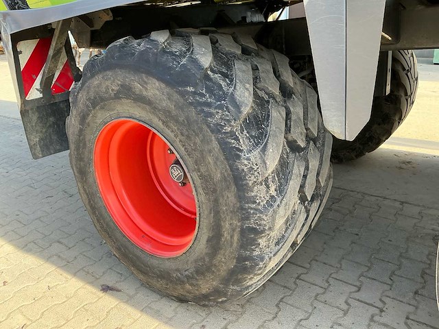 2010 claas cargos 9500 opraapwagen - afbeelding 10 van  46