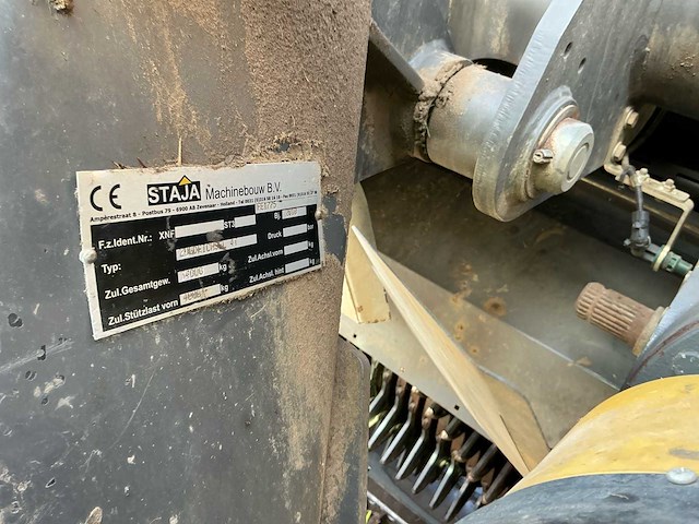 2010 claas cargos 9500 opraapwagen - afbeelding 41 van  46