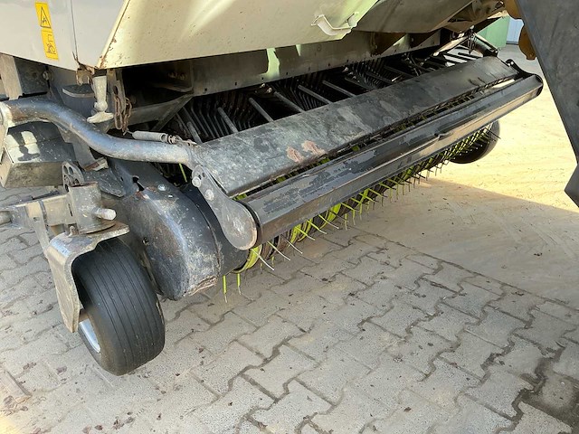 2010 claas cargos 9500 opraapwagen - afbeelding 2 van  46