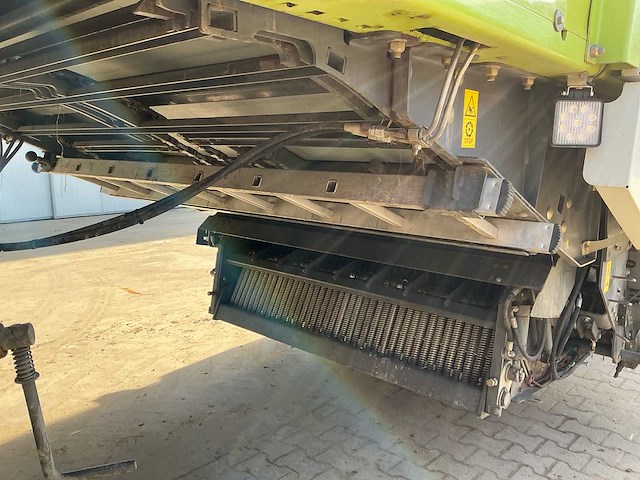 2010 claas cargos 9500 opraapwagen - afbeelding 7 van  46