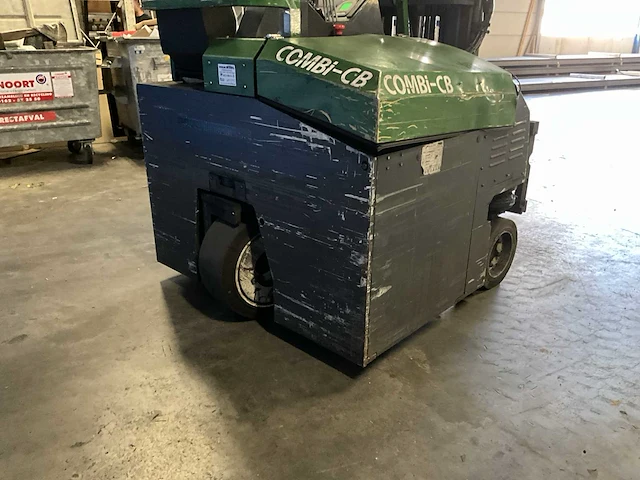 2010 combilift c2500cbe 3-weg heftruck - afbeelding 13 van  19