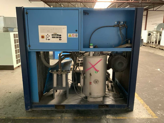 2010 compair d50hsr-10a olievrije compressor - defect - afbeelding 3 van  10