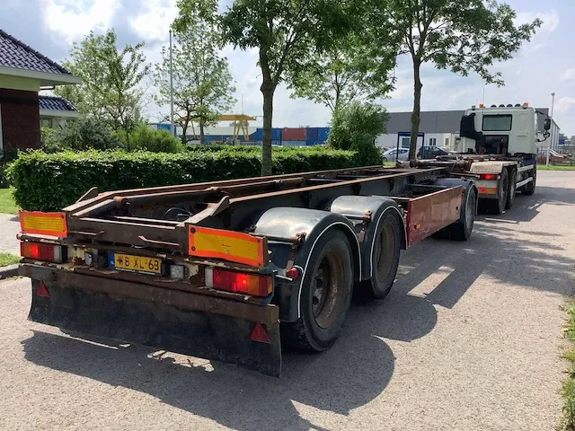 2010 container vrachtwagen/trailer combinatie - afbeelding 14 van  36