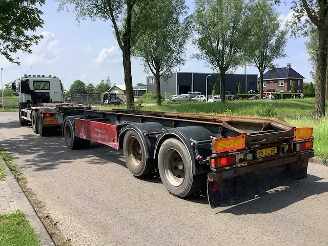 2010 container vrachtwagen/trailer combinatie - afbeelding 15 van  36