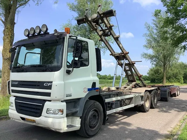 2010 container vrachtwagen/trailer combinatie - afbeelding 5 van  36