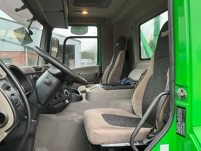 2010 daf cf85.360 vrachtwagen met hiab autolaadkraan - afbeelding 28 van  47