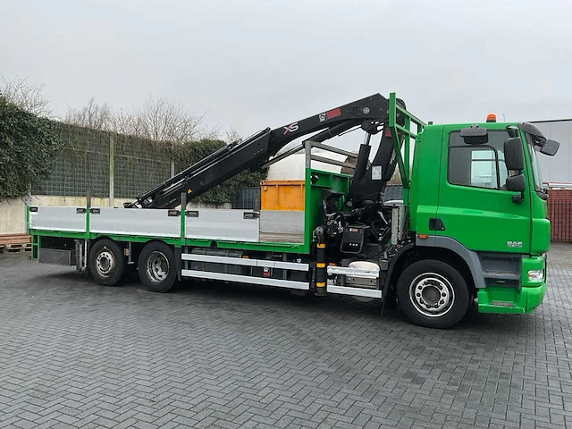 2010 daf cf85.360 vrachtwagen met hiab autolaadkraan - afbeelding 44 van  47