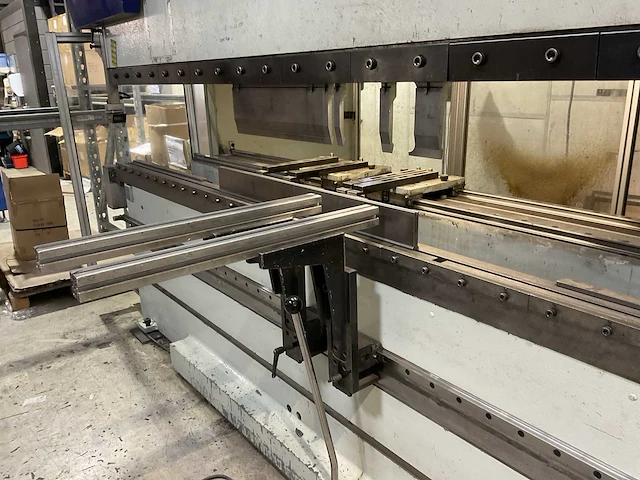 2010 darley ehp 130 cl cnc kantbank - afbeelding 26 van  27