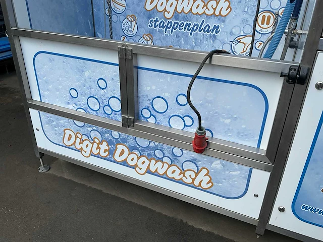 2010 digit dogwash hondenwasstraat - afbeelding 4 van  18